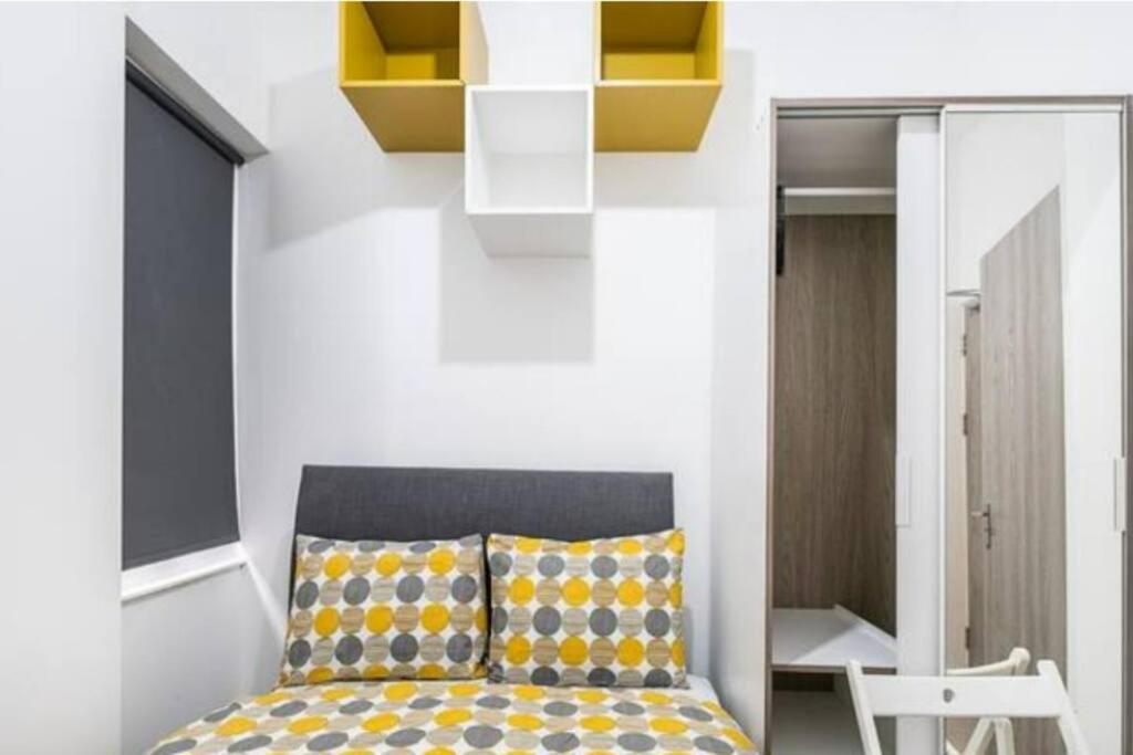 Boutique Modern Hotel Room For Two Near Tube And Bus Stations ロンドン エクステリア 写真